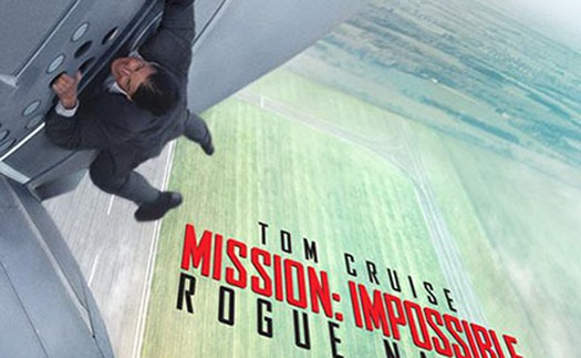 Tom Cruise đánh đu ngoài cửa máy bay trong 'Mission Impossible' mới